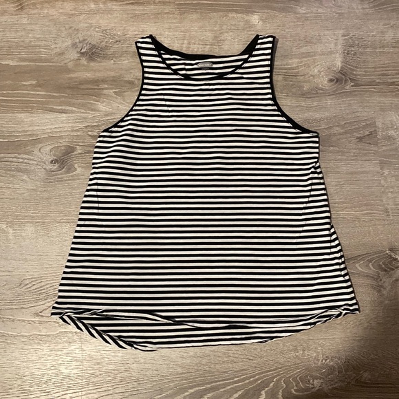 Old Navy Tank M - Picture 1 of 3